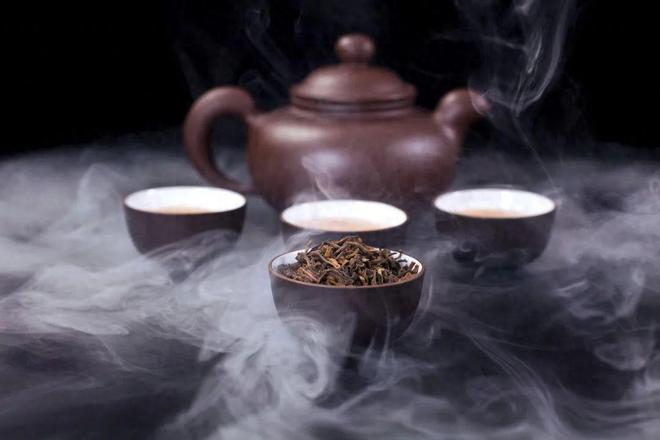 用茶水服药：是健康妙招还是潜在风险？