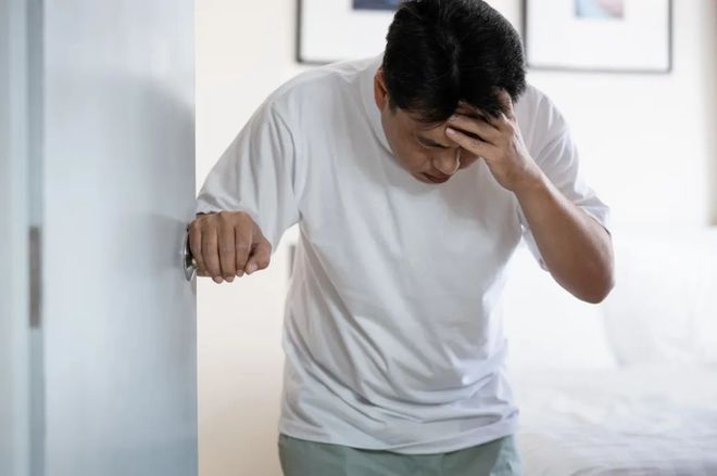 大厂CEO误饮隔夜水险丧命，紧急自救方法曝光