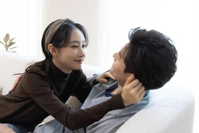 心理学家研究上万对夫妻：婚姻幸福的关键因素揭秘