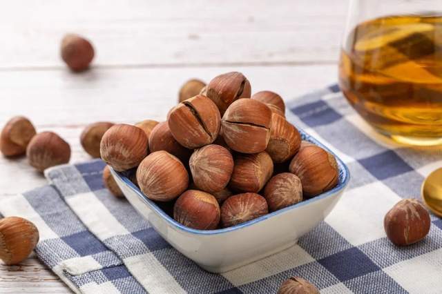 钾是香蕉3倍！这种坚果护心又通便