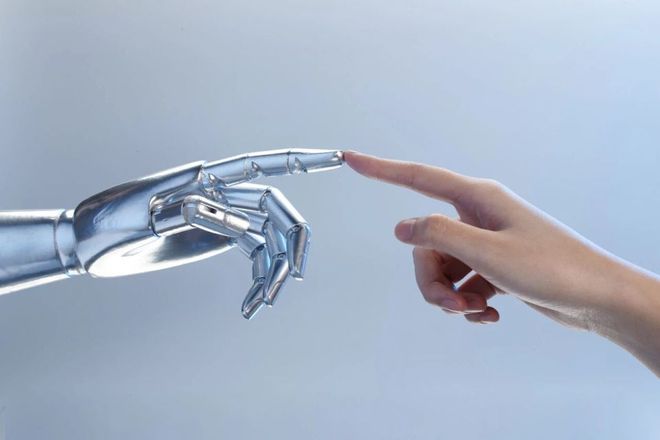 AI 陪伴爆火！为何越来越多人“爱上”它？