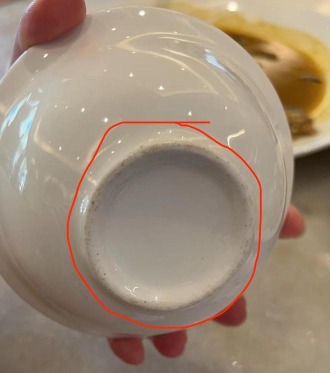 陶瓷勺柄为何有的有洞有的没洞？真相曝光