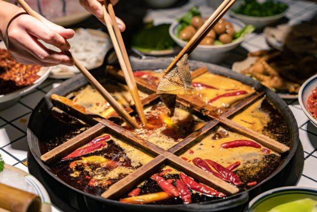 睡前吃宵夜VS饿肚子睡觉，哪个更伤身？